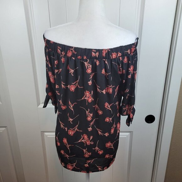 RENNEE c off the shoulder top - Picture 1 of 7